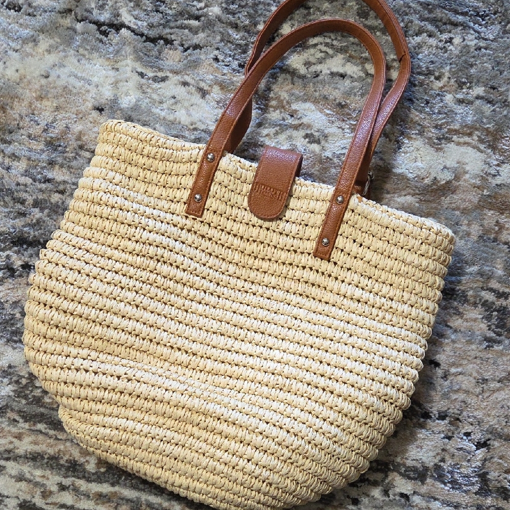 Duluth Trading Convertable Straw Backpack - image 1